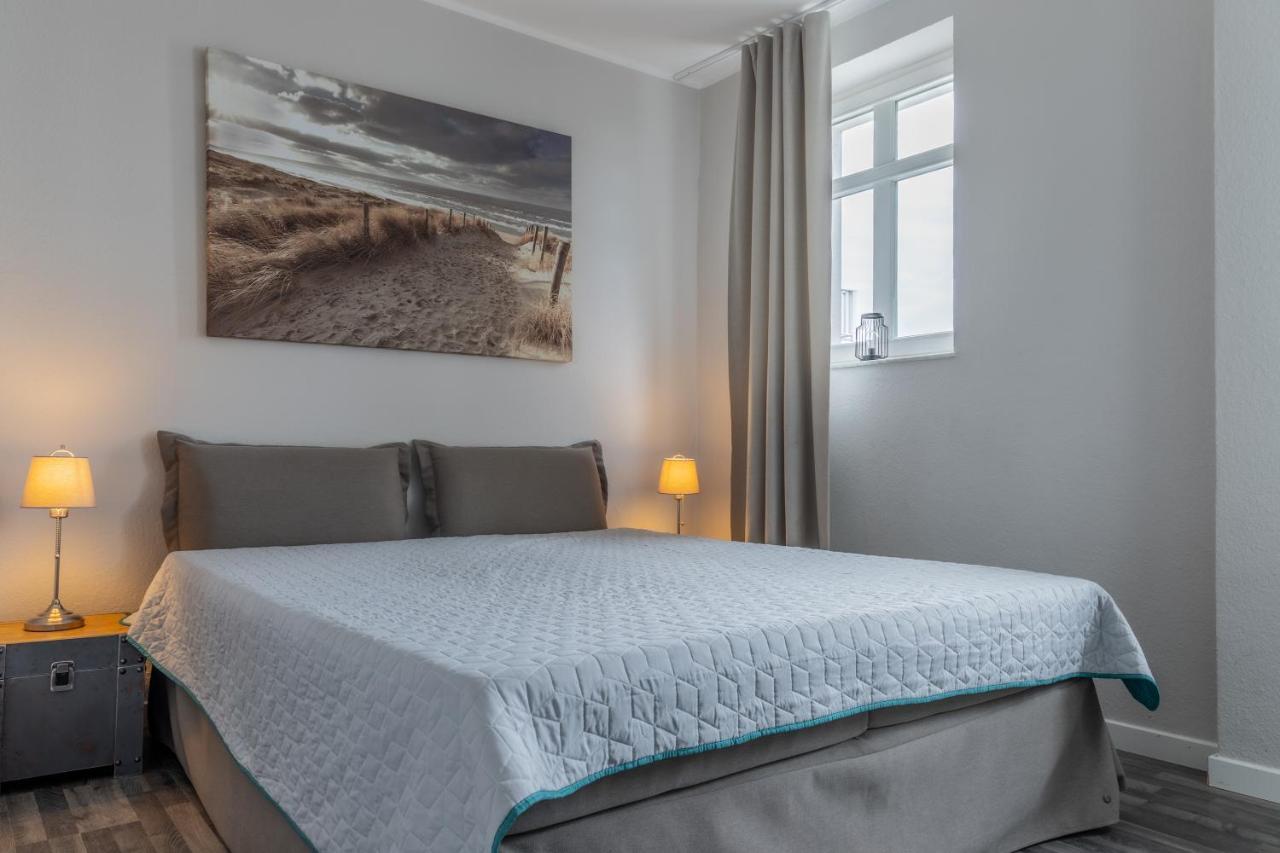 Strandnahe 2-Raum-Ferienwohnung Im Zentrum - Residenz Strandeck Fewo 02 Goehren  Extérieur photo
