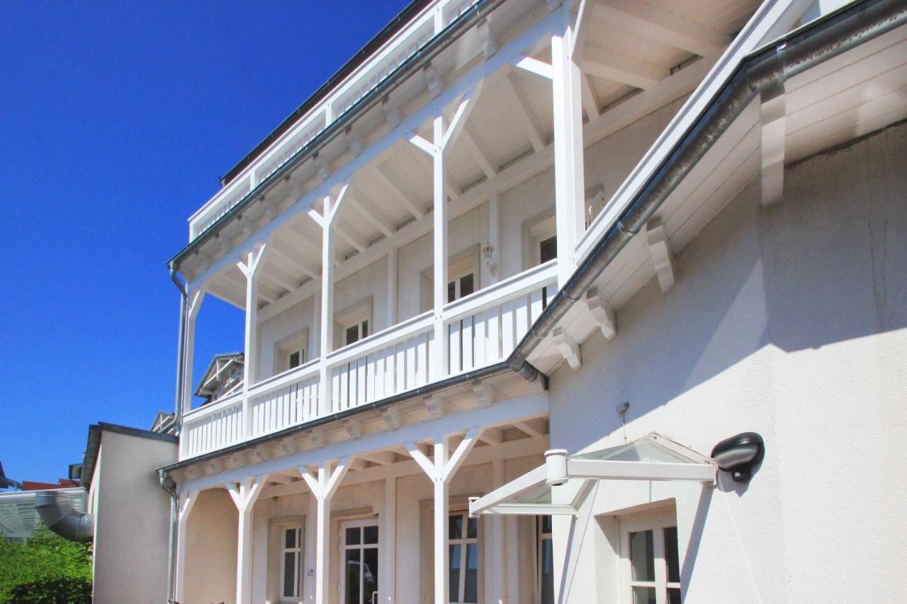 Strandnahe 2-Raum-Ferienwohnung Im Zentrum - Residenz Strandeck Fewo 02 Goehren  Extérieur photo